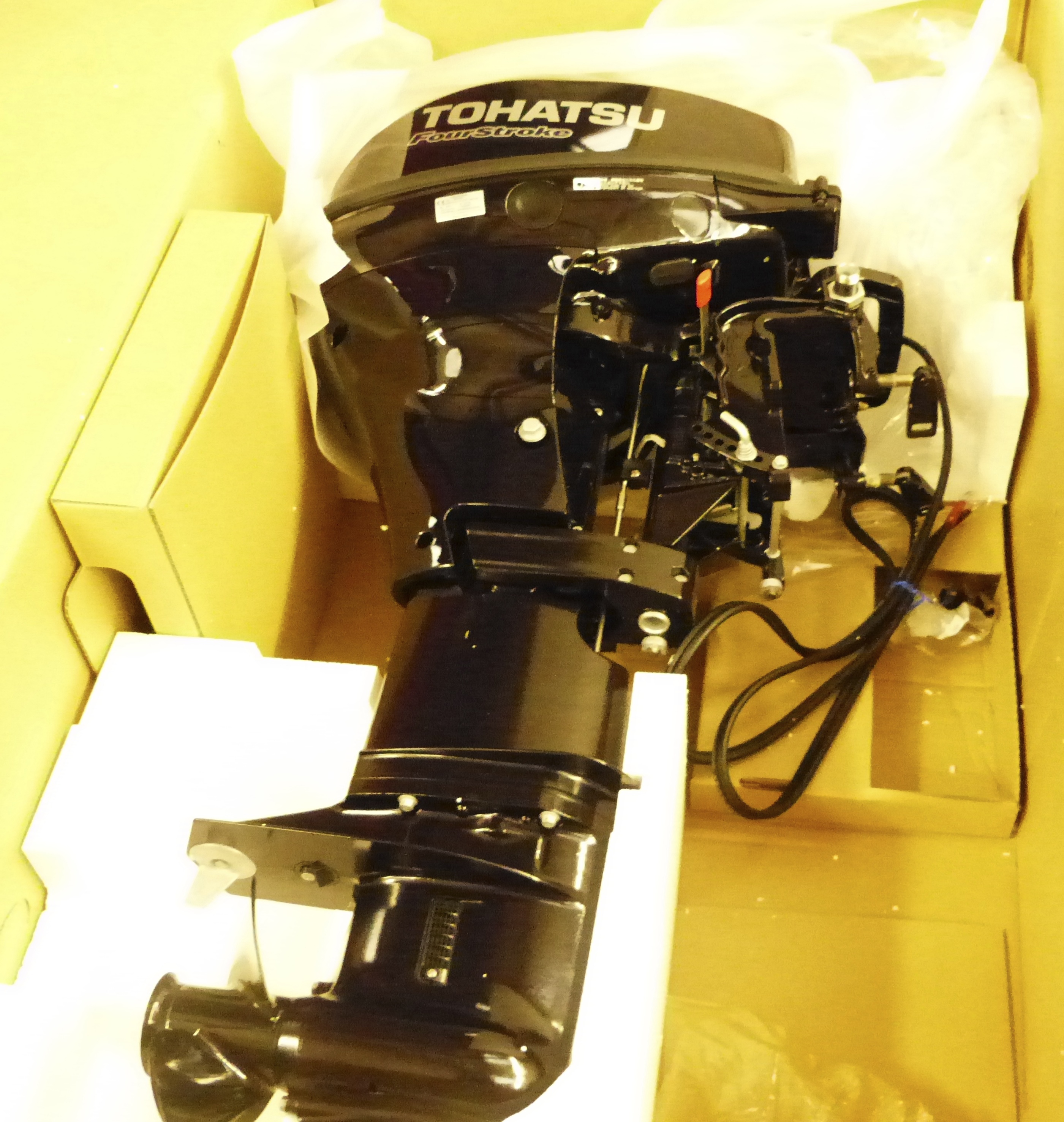 Fitting 15hp EL 4 stroke Tohatsu to the Orkney 440
